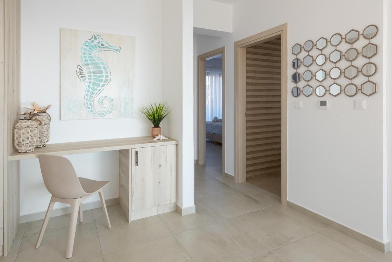 Aquarama Pool Apartament *