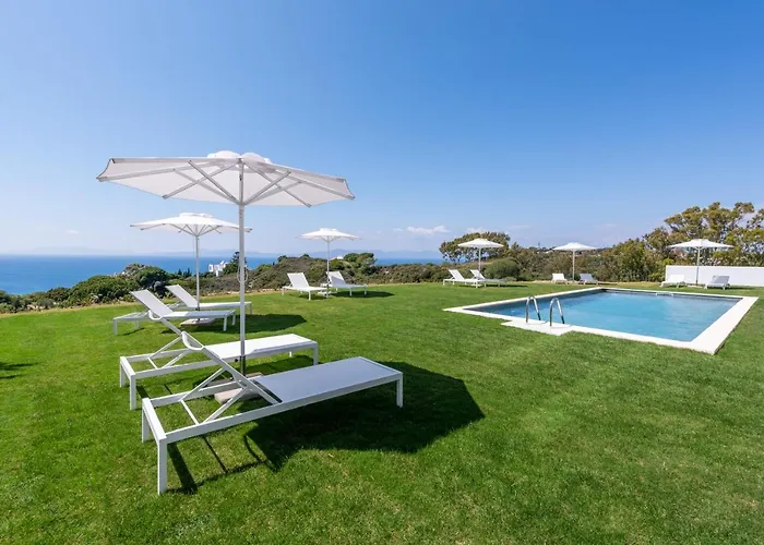 Aquarama Pool Apartments