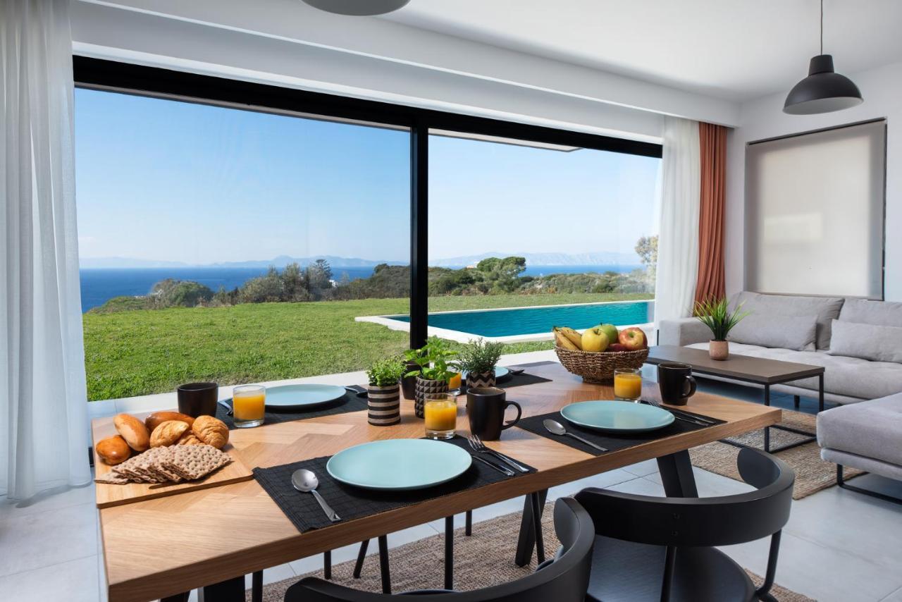 Aquarama Pool Apartment